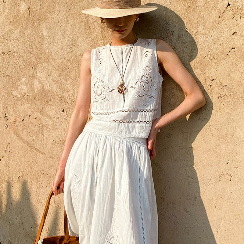 Top Senza Maniche in Cotone Bi - Embroidery Cotton Shirt recensione e prezzo