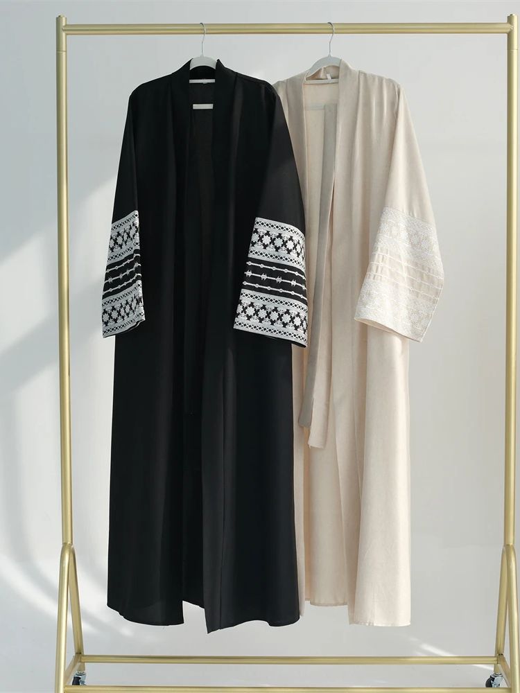 Ramadan Eid Nero Aperto Kimono - Embroidery Kebaya recensione e prezzo